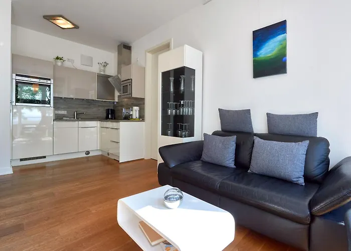 Villa Ostseeresidenz - Wg 7 Mit Sauna, Terrasse, Meerblick